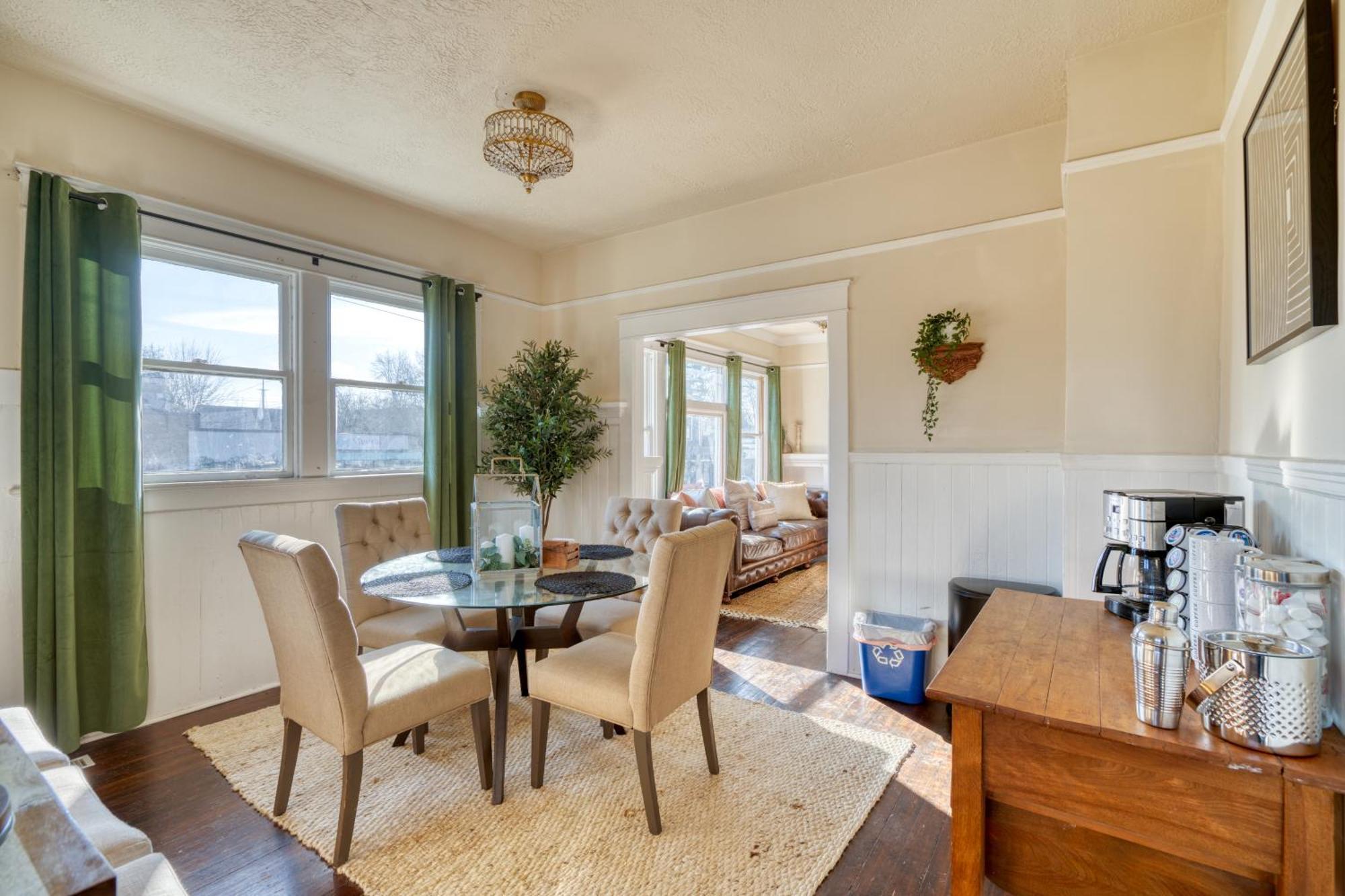 Collection - Laurelhurst Dream On Restaurant Row - 97 Walkscore